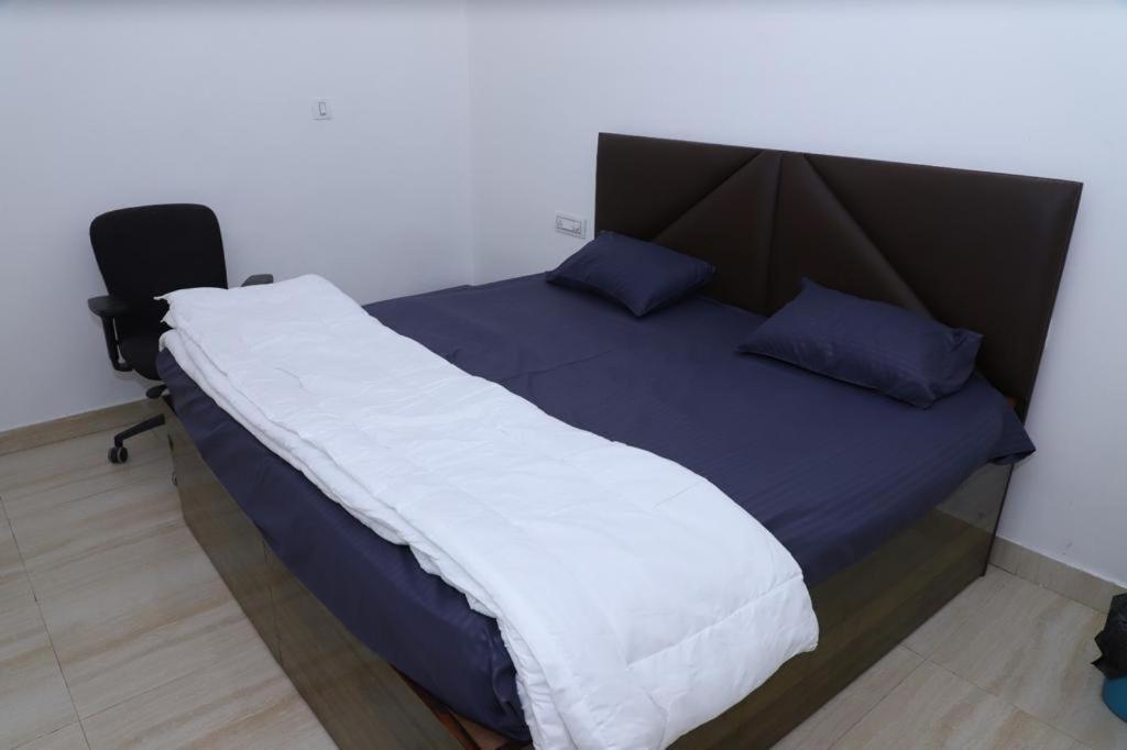 Hotel Aashirvad Faridabad Esterno foto
